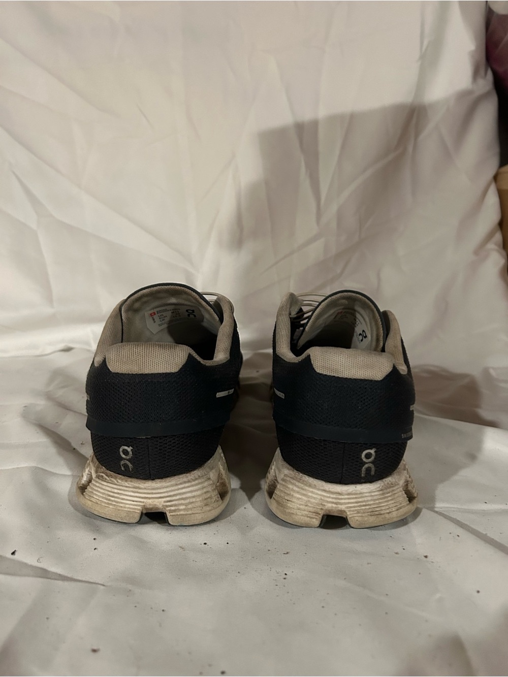 On Cloud Running Shoes Navy Blue (Size 11) - Picture 3 of 4
